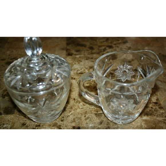 VINTAGE CLEAR GLASS CREAMER & SUGAR BOWL SET EUC - Picture 4 of 4